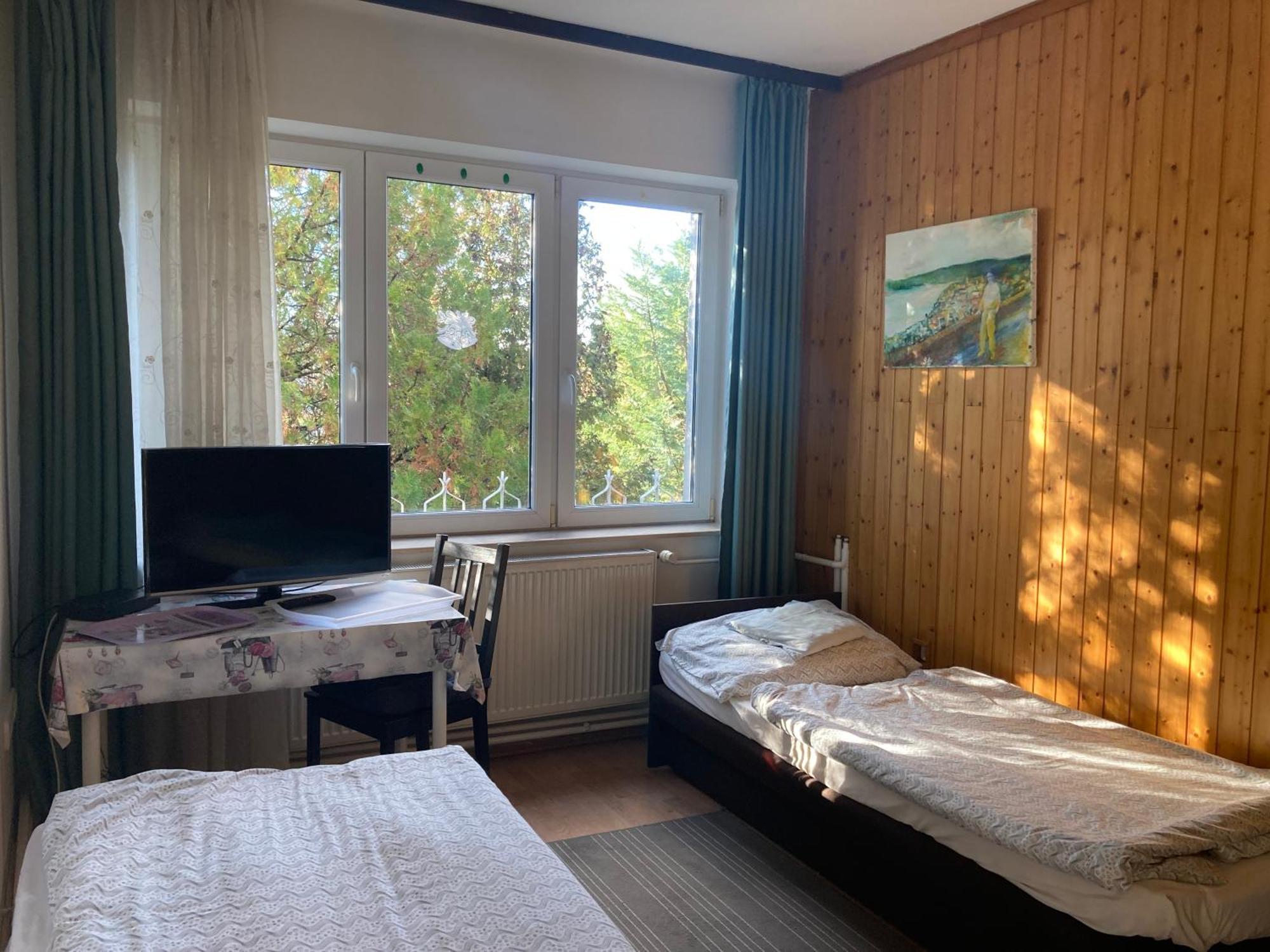 Apartman-Donau Tát Екстериор снимка