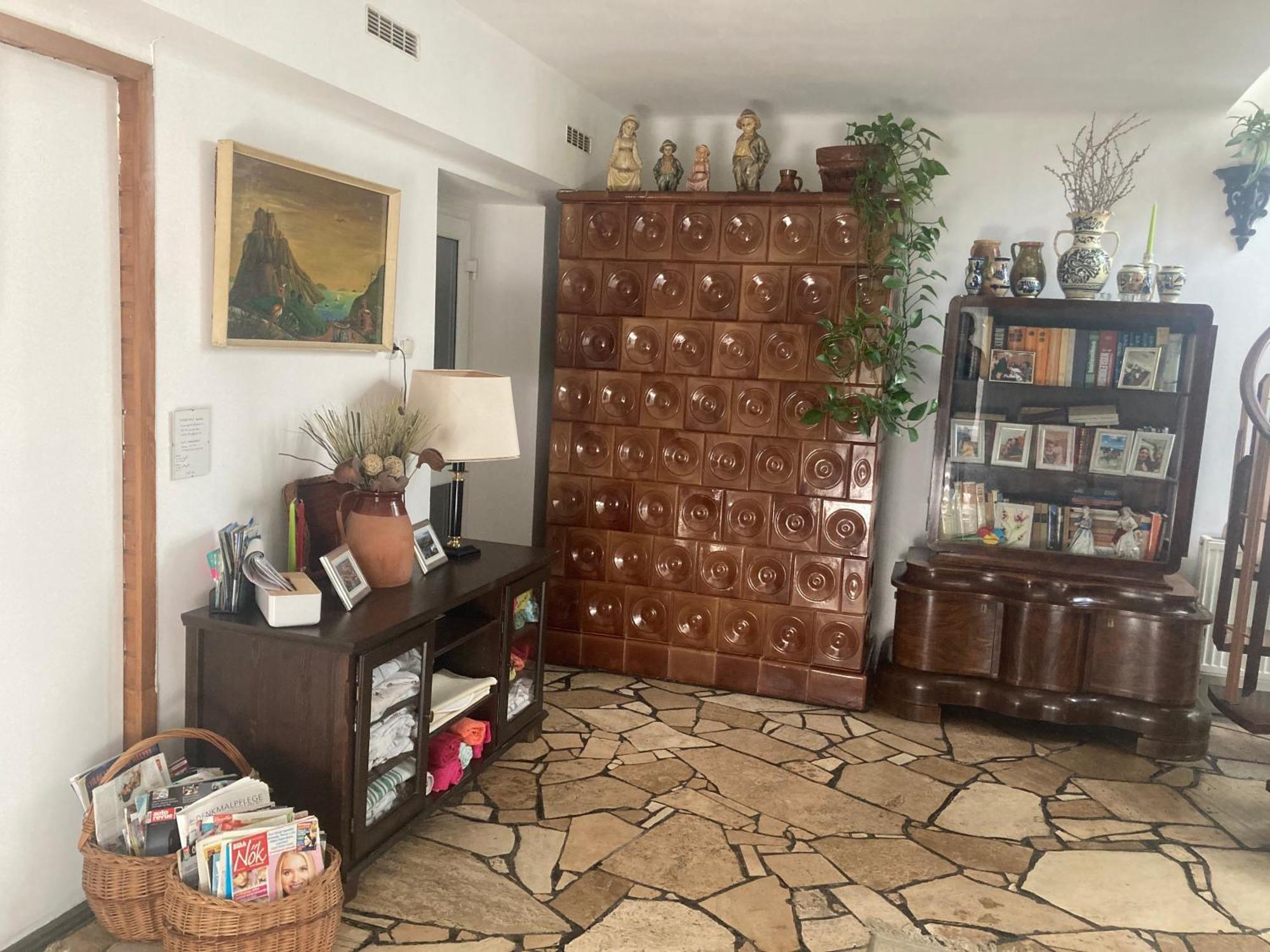 Apartman-Donau Tát Екстериор снимка