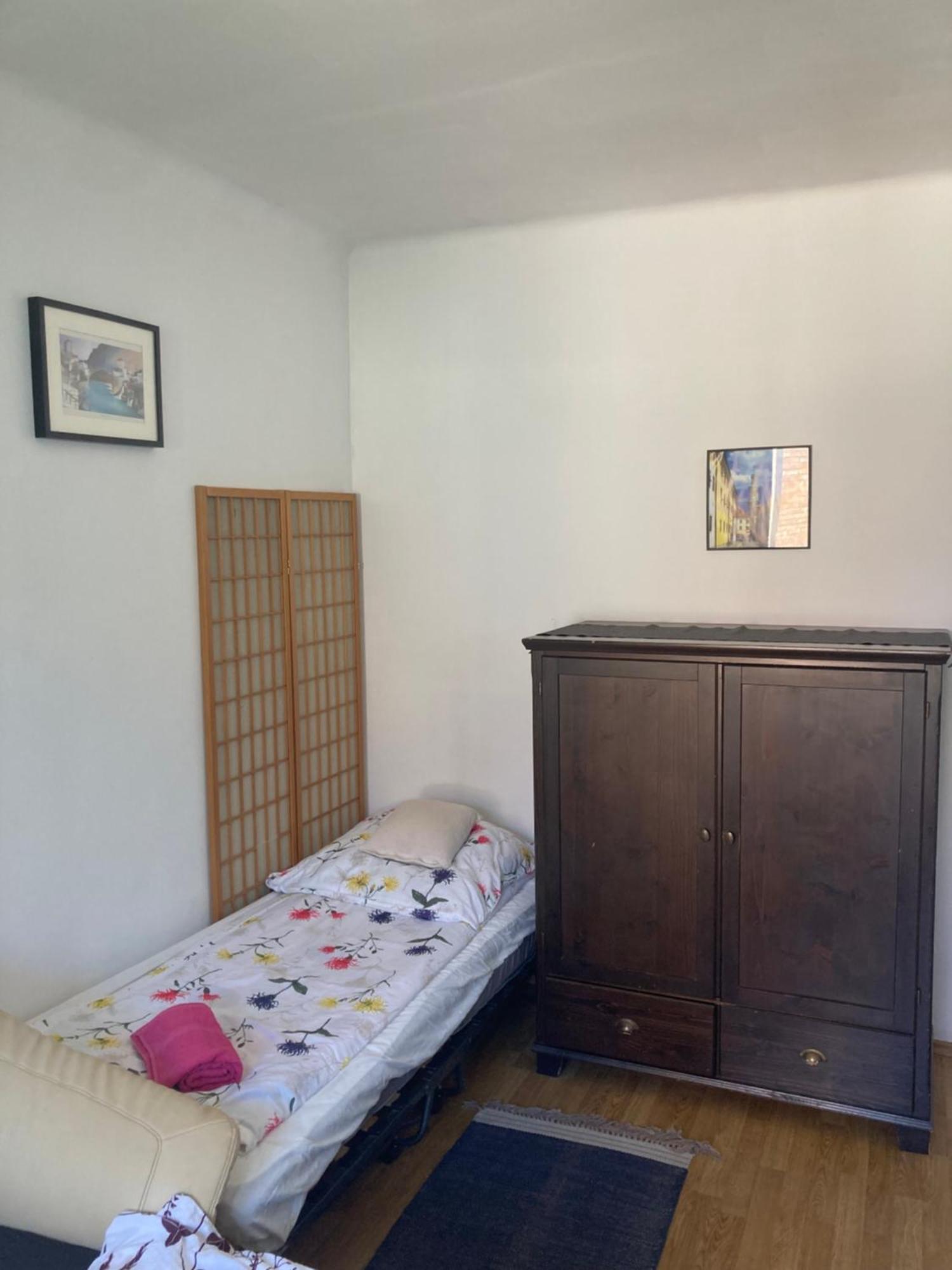 Apartman-Donau Tát Екстериор снимка